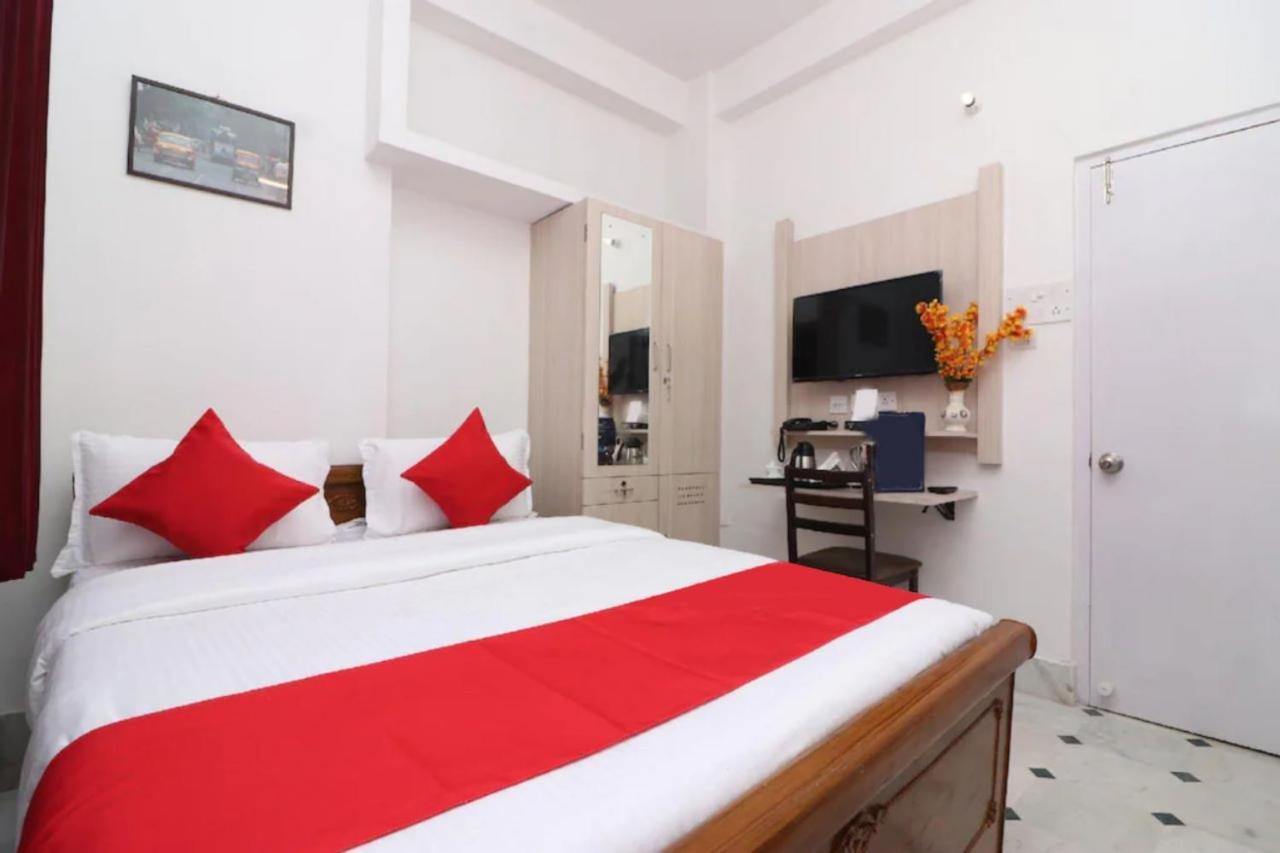 Goroomgo Hotel Manurama Ruby Kolkata Exterior photo